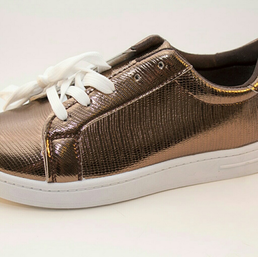 Mata sneakers gold